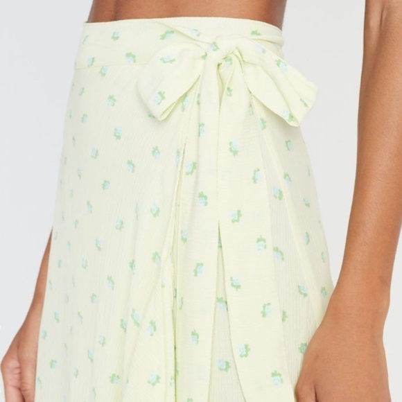 Faithfull the Brand Rare Aubrie Wrap Bow skirt in Bisset Yellow Aqua floral Sz S - Picture 5 of 16
